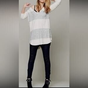 FREE PEOPLE Tunic Sweater with Silver Sequin for Urban Outfitters Women’s Large